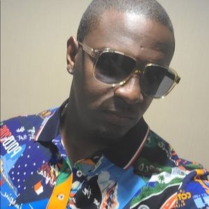 Gucci
57MM Aviator Sunglasses